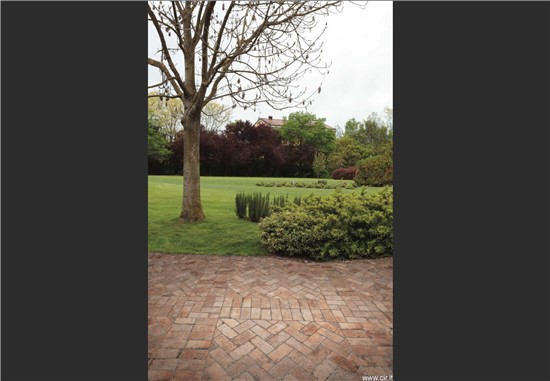 OUTDOOR TILES στο manetas.net με ποικιλία και τιμές σε Tiles μπάνιου, κουζίνας, εσωτερικου και εξωτερικού χώρου cir-chicago_.jpg 